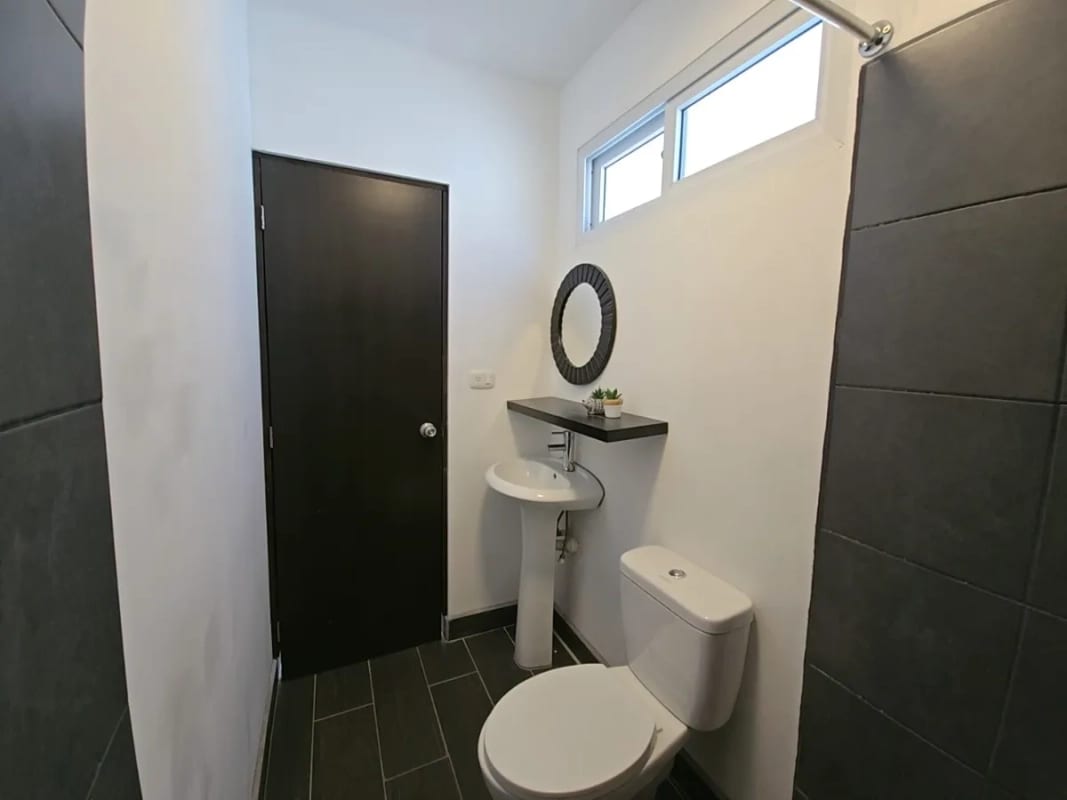 Alquilo apartamento económico, 1 hab, Q2,800 Tikal 3 zona 7 Guatemala — Apartamento en Alquiler en Tikal III, Zona 7, Guatemala, Ciudad — foto 7 de 10