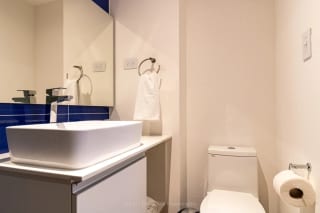 APARTAMENTO AMUEBLADO EN VENTA - QUO - ZONA 4 — Apartamento en Venta en QUO, Zona 4, Guatemala, Ciudad — miniatura 3 de 5