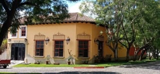 Bella Vista Jocotenango: Lujosa Casa de Esquina sobre Boulevard Principal — Casa en Venta en Antigua, Sacatepéquez — miniatura 14 de 17