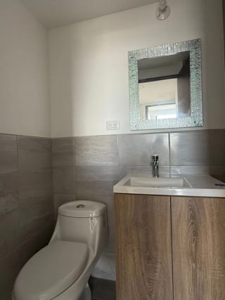 Apartamento para estrenar en Z 5 . Línea blanca completa y aires acondicionados — Apartamento en Alquiler en Zona 5, Guatemala, Ciudad — miniatura 2 de 11