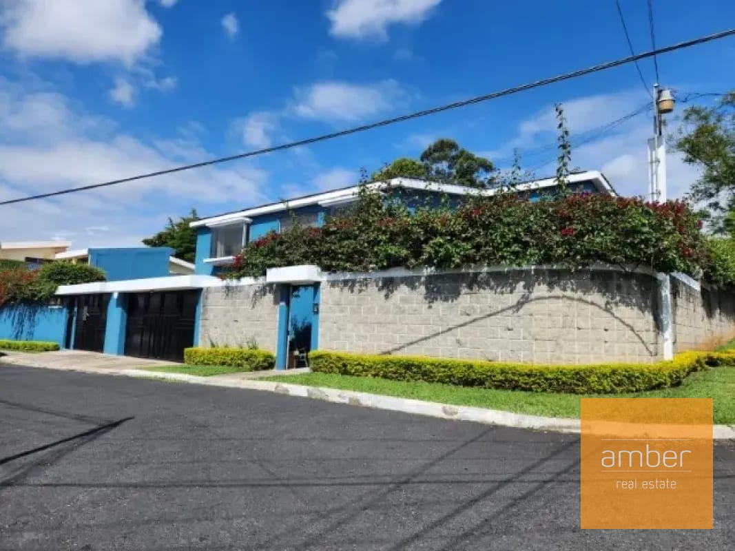 Casa en San Cristóbal — Casa en Venta en Zona 8 Mixco, Guatemala, Ciudad — foto 2 de 15