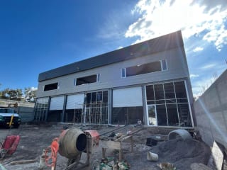 Bodega en venta en Villa Nueva, frente al Mayan Golf — Bodega / Ofibodega en Venta en Villa Nueva, Guatemala, Ciudad — miniatura 1 de 12