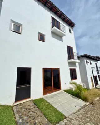 CASAS EN VENTA EN ANTIGUA, SAN PEDRO LAS HUERTAS — Casa en Venta en San Pedro Las Huertas, Antigua, Sacatepéquez — miniatura 1 de 10