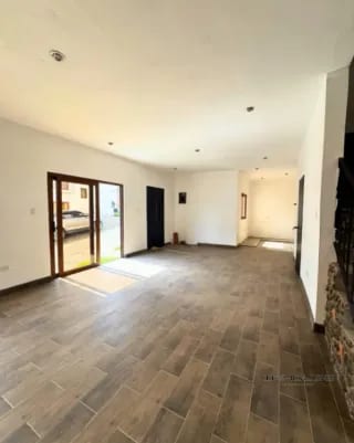 CASAS EN VENTA EN ANTIGUA, SAN PEDRO LAS HUERTAS — Casa en Venta en San Pedro Las Huertas, Antigua, Sacatepéquez — miniatura 3 de 10