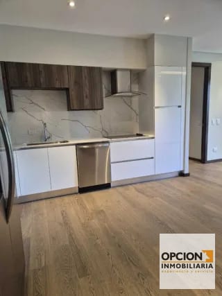 RENTO APARTAMENTO 2/DORMITORIOS. SANTA SOFIA 7a. Av. Z.10 — Apartamento en Alquiler en Santa Sofía 7AV, Zona 10, Guatemala, Ciudad — miniatura 13 de 15