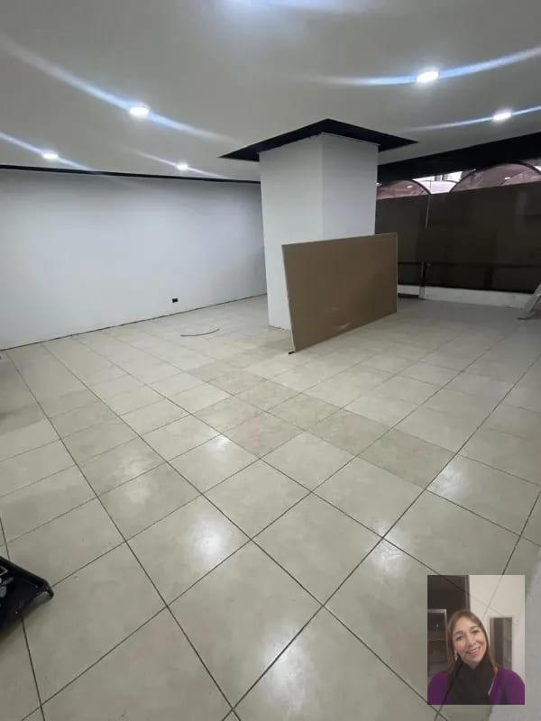 Oficinas/Clinicas Géminis 10, Recién remodeladas — Oficina en Alquiler en Géminis 10, Zona 10, Guatemala, Ciudad — foto 3 de 11