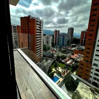 APARTAMENTO EN VENTA EN ZONA 14 EN NIVEL ALTO — Apartamento en Venta en Zona 14, Guatemala, Ciudad — miniatura 7 de 9