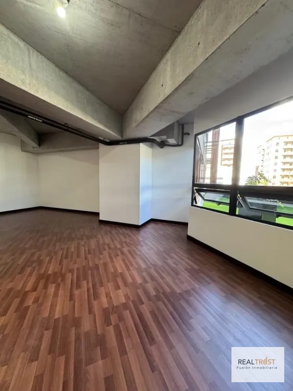 Oficina en renta Edificio Séptimo, zona 4 — Oficina en Alquiler en Séptimo, Zona 4, Guatemala, Ciudad — foto 1 de 7