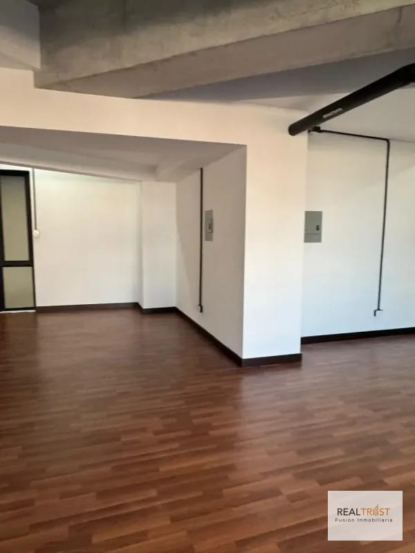 Oficina en renta Edificio Séptimo, zona 4 — Oficina en Alquiler en Séptimo, Zona 4, Guatemala, Ciudad — foto 6 de 7