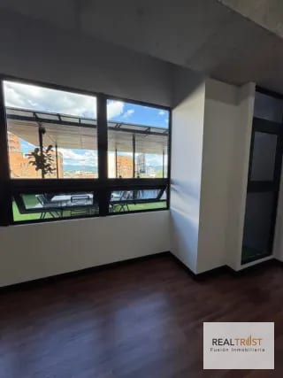 Oficina en renta Edificio Séptimo, zona 4 — Oficina en Alquiler en Séptimo, Zona 4, Guatemala, Ciudad — miniatura 3 de 7
