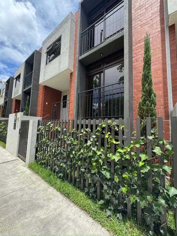 VENTA CASA MÉRIDA CONDADO NARANJO 3 NIVELES — Casa en Venta en Condado Naranjo, Zona 4 Mixco, Guatemala, Ciudad — foto 1 de 9