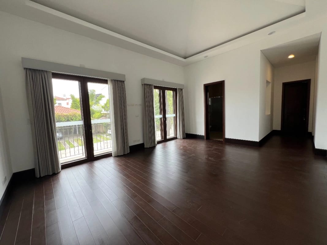 Casa Renta Zona 16, Ramblas Decayalá, 455 MTS2~ 4 Dormitorios, Sector Exclusivo en Guatemala — Casa en Alquiler en Zona 16, Guatemala, Ciudad — foto 2 de 10