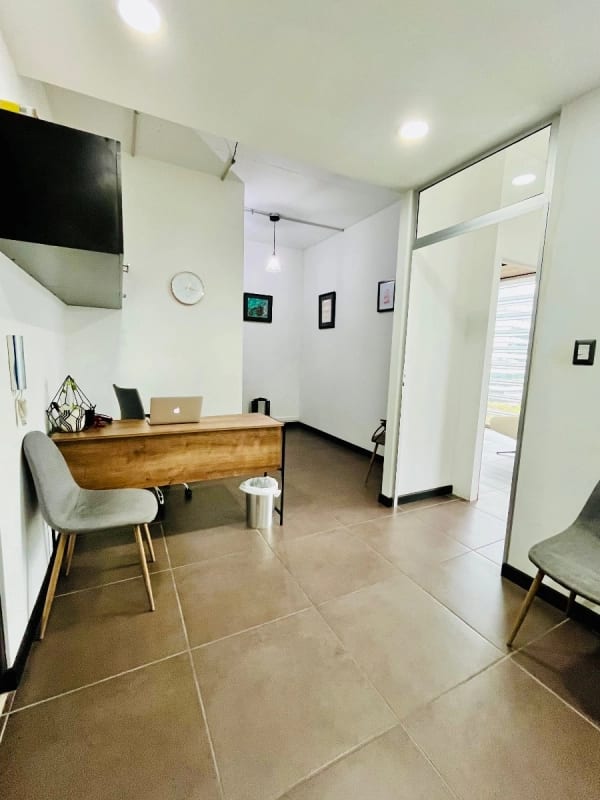 Zona 15 Vendo Oficina Edificio Domani — Edificio en Venta en Domani, Zona 15, Guatemala, Ciudad — foto 2 de 5