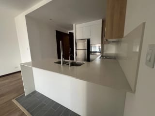 Apartamento Renta Edificio Vhist Zona 15, 112 Mts, Dormitorios $1,500 — Apartamento en Alquiler en Zona 15, Guatemala, Ciudad — miniatura 6 de 10