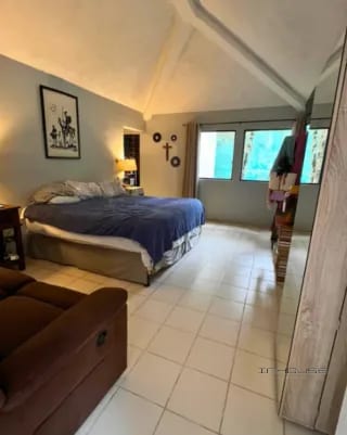 CASA EN VENTA, AMPLIA, ILUMINADA Y CON JARDÍN EN EL ENCINAL — Casa en Venta en El Encinal, Zona 7 Mixco, Guatemala, Ciudad — miniatura 7 de 7
