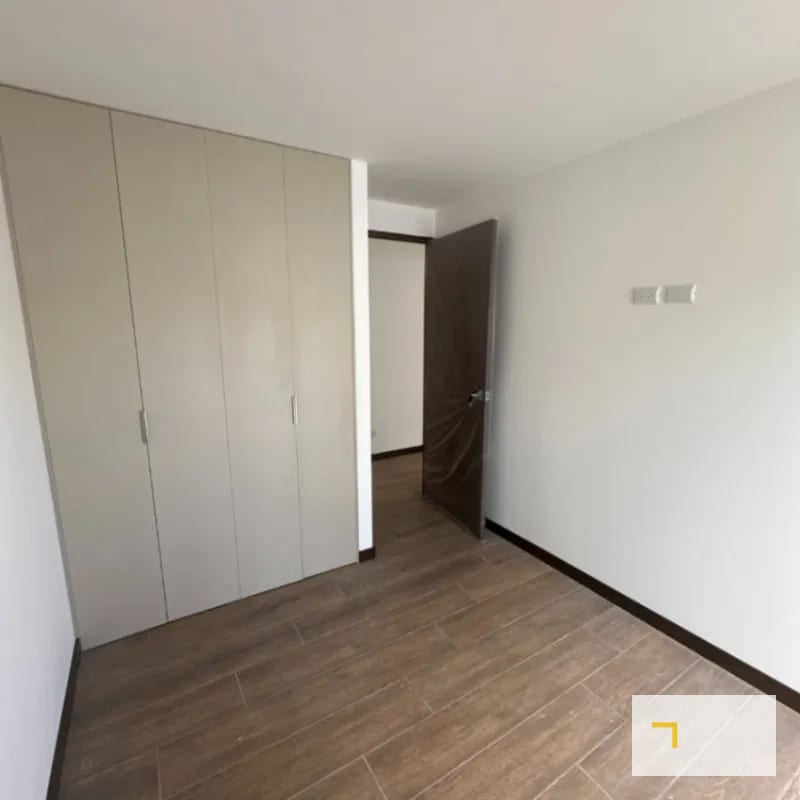 Apartamentos en venta de 3 habitaciones en zona 13 - Image 4