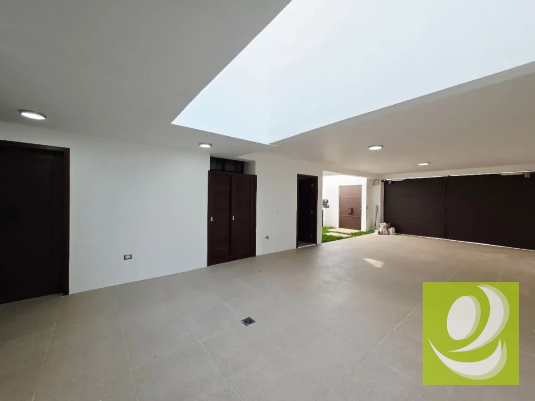 CASA NUEVA EN VENTA EN SAN CRISTOBAL LAS TRES CEIBAS — Casa en Venta en Zona 8 Mixco, Guatemala, Ciudad — foto 12 de 13