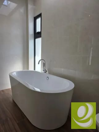 CASA NUEVA EN VENTA EN SAN CRISTOBAL LAS TRES CEIBAS — Casa en Venta en Zona 8 Mixco, Guatemala, Ciudad — miniatura 2 de 13