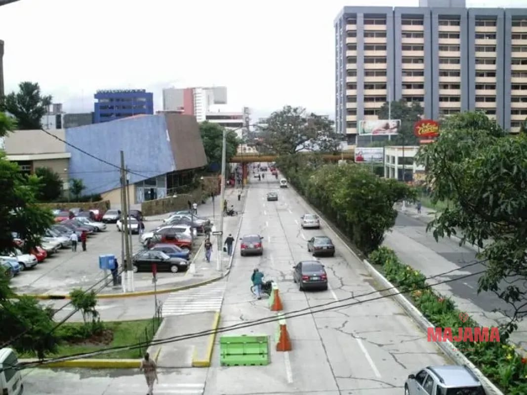 PROPIEDAD COMERCIAL EN RENTA ZONA 4, CODIGO 04_PR01 — Bodega / Ofibodega en Alquiler en Zona 4, Guatemala, Ciudad — foto 1 de 1
