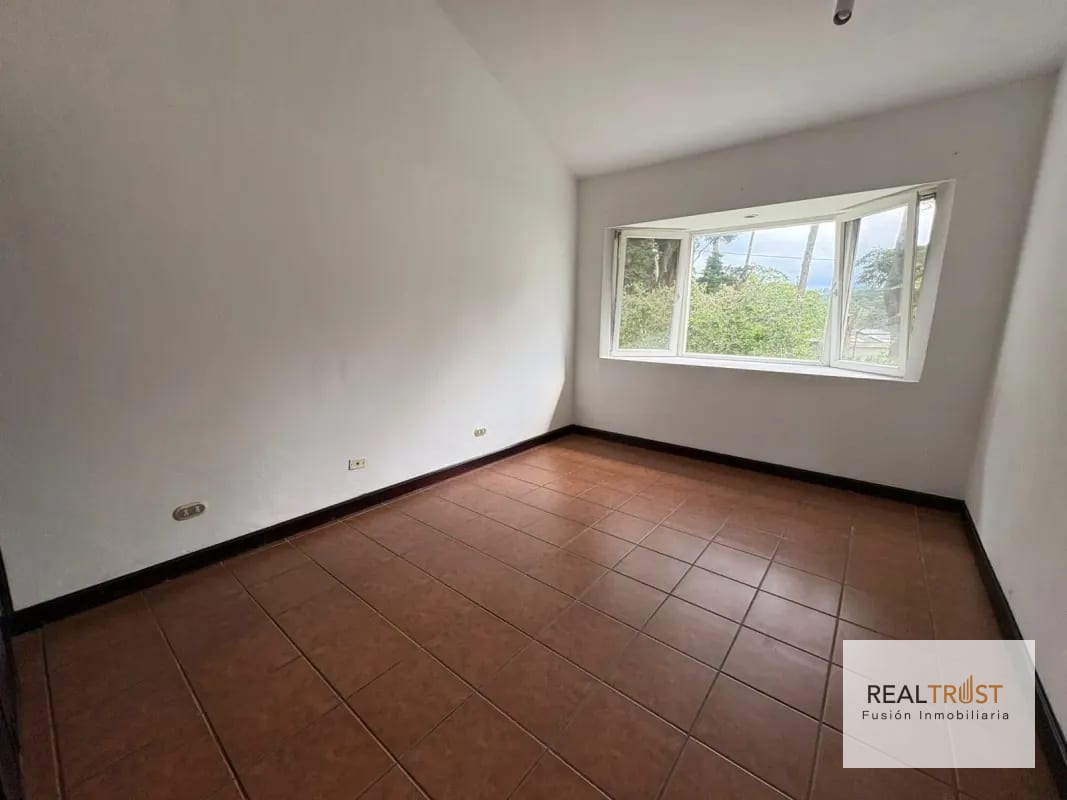 Casa en Renta Condominio Villas del Campo CAES. — Casa en Alquiler en Villas del Campo, Carretera a El Salvador, Guatemala, Ciudad — foto 7 de 12