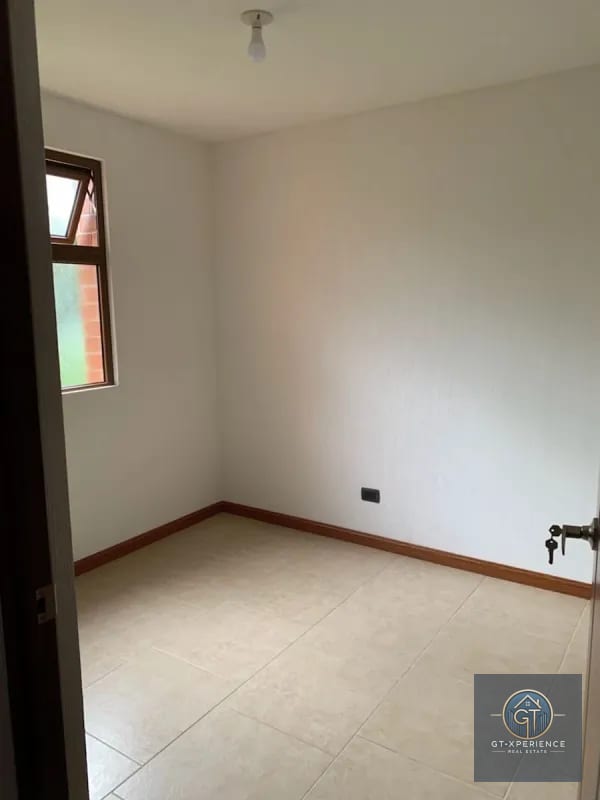 Lindo y amplio apartamento en La Montaña, zona 16 — Apartamento en Alquiler en Zona 16, Guatemala, Ciudad — foto 4 de 14