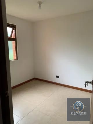 Lindo y amplio apartamento en La Montaña, zona 16 — Apartamento en Alquiler en Zona 16, Guatemala, Ciudad — miniatura 4 de 14