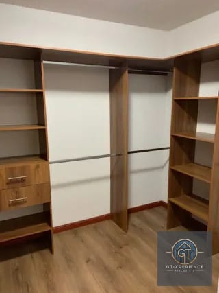 Lindo y amplio apartamento en La Montaña, zona 16 — Apartamento en Alquiler en Zona 16, Guatemala, Ciudad — miniatura 2 de 14