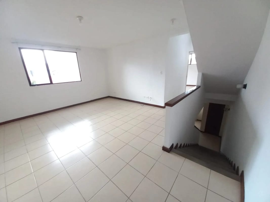 🏡 Venta de Casa en Carretera a El Salvador, Km 19.8 — Casa en Venta en Carretera a El Salvador, Guatemala, Ciudad — foto 12 de 17