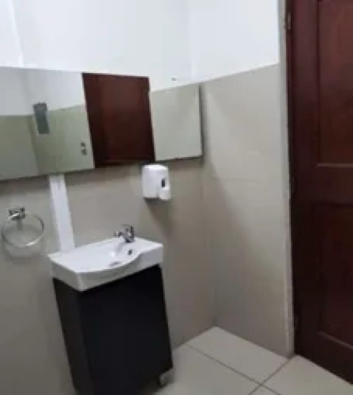 Oficina en Renta – Zona 13, Avenida Hincapié. Oficina 1 “A”, ¡lista para usar o adaptar según tus necesidades! — Oficina en Alquiler en Zona 13, Guatemala, Ciudad — foto 3 de 4