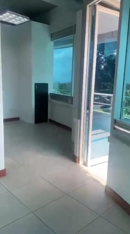 🏢 Oficina en renta – ¡Espacio amplio y cómodo, por Decocity! 💼 — Oficina en Alquiler en Carretera a El Salvador, Guatemala, Ciudad — foto 7 de 9
