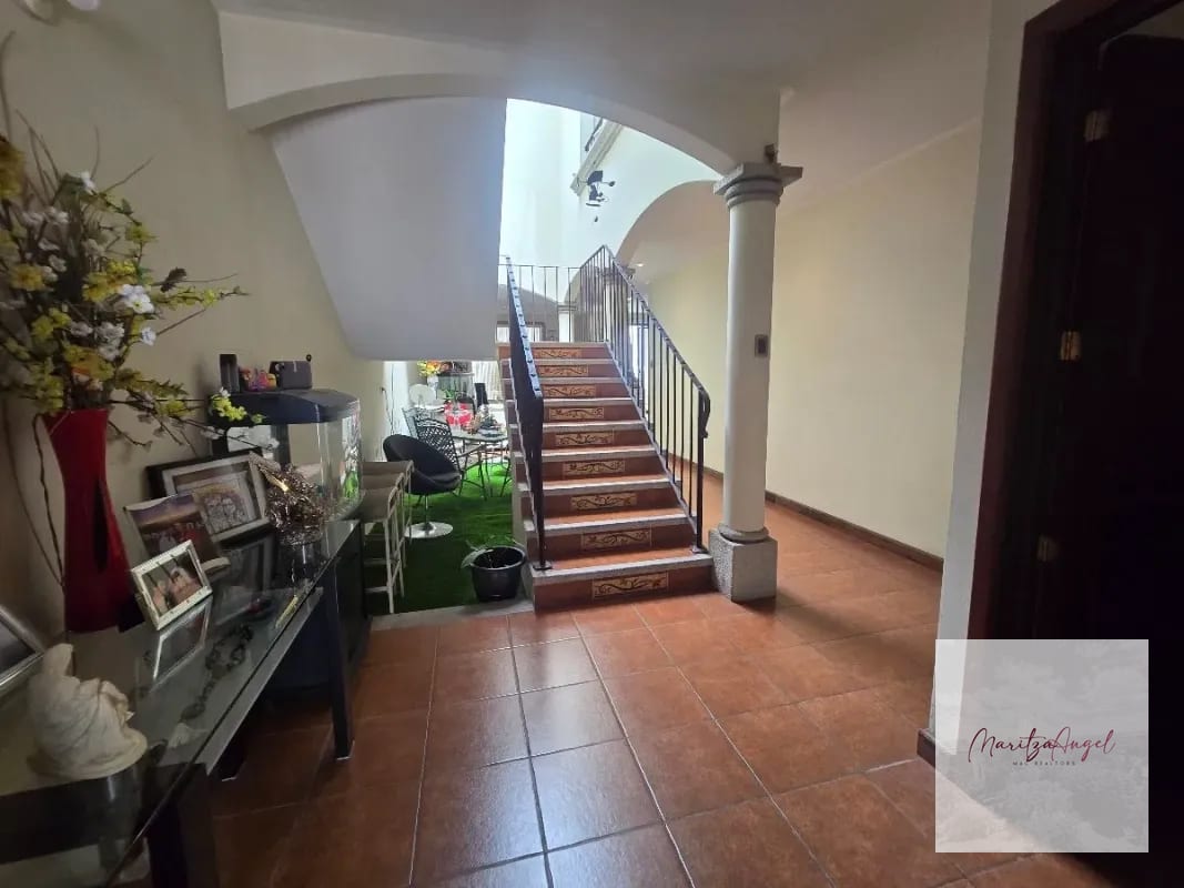 CASA EN VENTA EN SAN CRISTOBAL SECTOR B2 — Casa en Venta en Zona 8 Mixco, Guatemala, Ciudad — foto 1 de 16