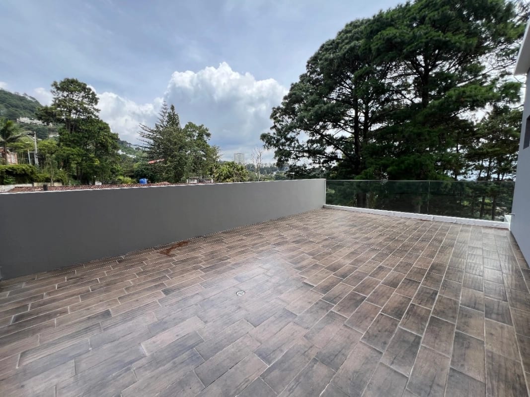 Apartamento Renta Zona 15 San Lázaro, 154 MTS2 + 39 Mts Terraza , 3 Dormitorios, + Dormitorio de Servicio $2,500 — Apartamento en Alquiler en Zona 15, Guatemala, Ciudad — foto 2 de 7
