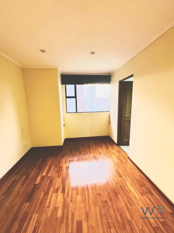 Vendo Apartamento Zona 10 — Apartamento en Venta en Real de la Villa, Zona 10, Guatemala, Ciudad — foto 9 de 12