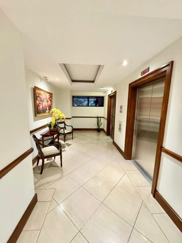 Vendo Apartamento Zona 10 — Apartamento en Venta en Real de la Villa, Zona 10, Guatemala, Ciudad — foto 3 de 12