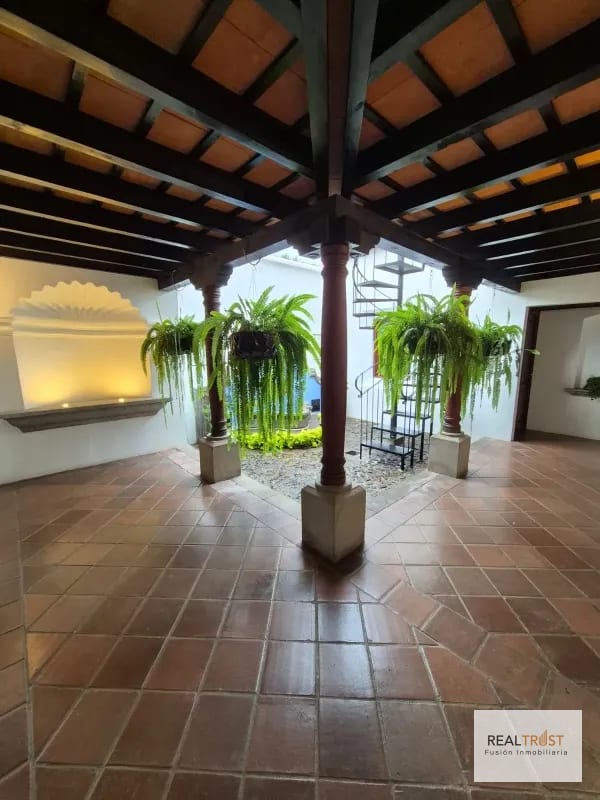 CASA EN VENTA ANTIGUA GUATEMALA 1 NIVEL CON TERRAZA — Casa en Venta en Antigua, Sacatepéquez — foto 6 de 13