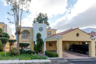 Casa en Venta Carretera a El Salvador km 16.5 San Miguel — Casa en Venta en Residenciales San Miguel, Carretera a El Salvador, Guatemala, Ciudad — miniatura 1 de 16