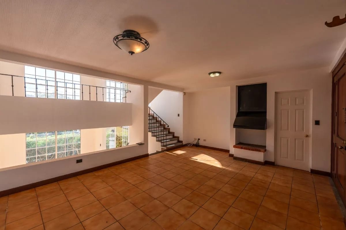 Casa en Venta Carretera a El Salvador km 16.5 San Miguel — Casa en Venta en Residenciales San Miguel, Carretera a El Salvador, Guatemala, Ciudad — foto 2 de 16