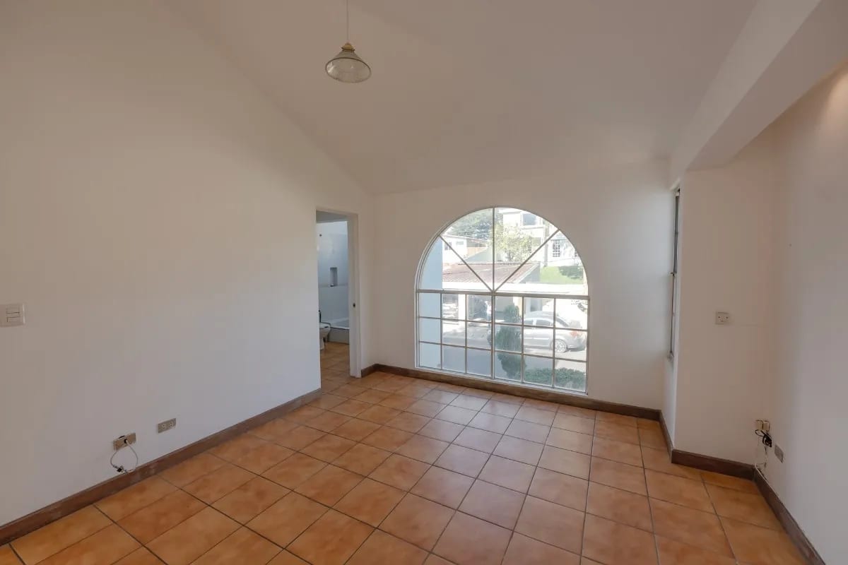 Casa en Venta Carretera a El Salvador km 16.5 San Miguel — Casa en Venta en Residenciales San Miguel, Carretera a El Salvador, Guatemala, Ciudad — foto 9 de 16