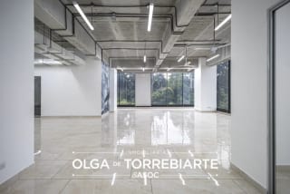 Oficina en Centro de Negocios Spazio, Zona 15 — Oficina en Alquiler en Spazio, Zona 15, Guatemala, Ciudad — miniatura 1 de 13