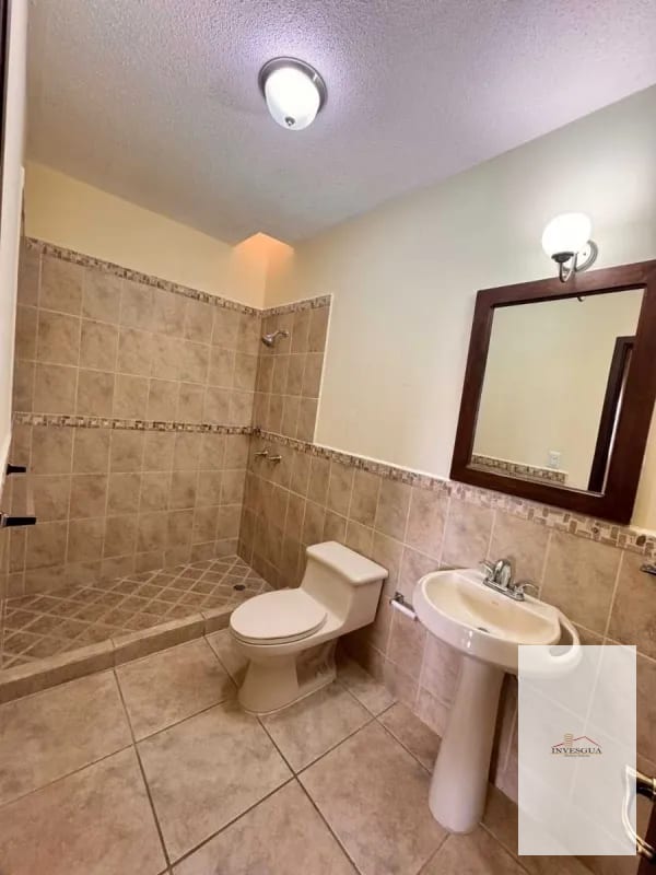 Casa En Venta En Fraijanes Villas De Entreverdes — Casa en Venta en Fraijanes, Carretera a El Salvador, Guatemala, Ciudad — foto 12 de 12