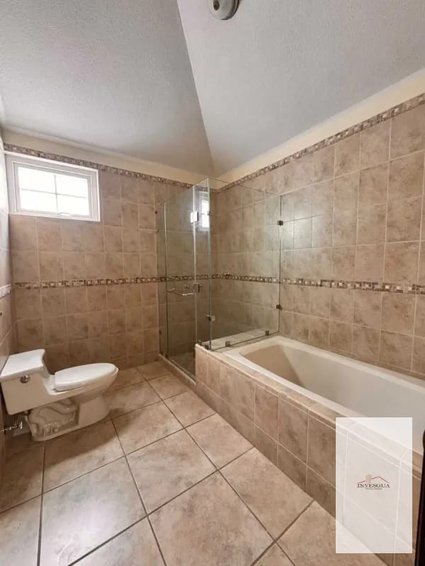 Casa En Venta En Fraijanes Villas De Entreverdes — Casa en Venta en Fraijanes, Carretera a El Salvador, Guatemala, Ciudad — foto 10 de 12