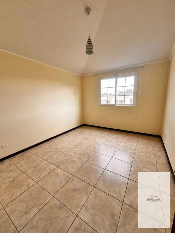 Casa En Venta En Fraijanes Villas De Entreverdes — Casa en Venta en Fraijanes, Carretera a El Salvador, Guatemala, Ciudad — foto 6 de 12