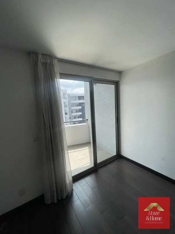 APARTAMENTO EN RENTA ZONA 14 (12 Calle) / 3 habitaciones — Apartamento en Alquiler en Attica II, Zona 14, Guatemala, Ciudad — foto 4 de 14