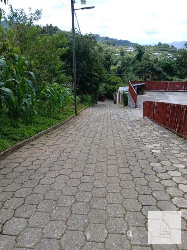 Preciosa casa de campo en San Bartolomé Milpas Altas — Casa vacacional en Venta en San Bartolomé Milpas Altas, Sacatepéquez — foto 2 de 11