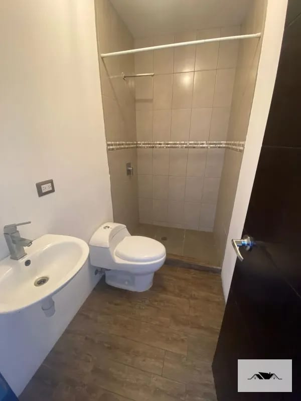 GANGA!!! APARTAMENTO EN VENTA: KM 14.5 calle paralela a Carretera a El Salvador, Edificio Destiny Sky Homes. — Apartamento en Venta en Destiny Sky Homes, Carretera a El Salvador, Guatemala, Ciudad — foto 5 de 11