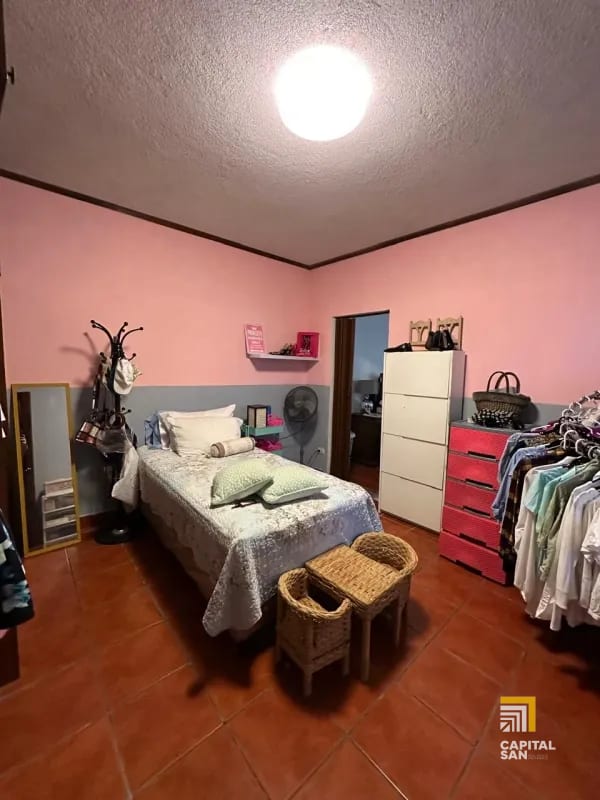 Casa en venta en zona 10 fuera de garita dentro de área residencial de 5 habitaciones — Casa en Venta en Zona 10, Guatemala, Ciudad — foto 3 de 16