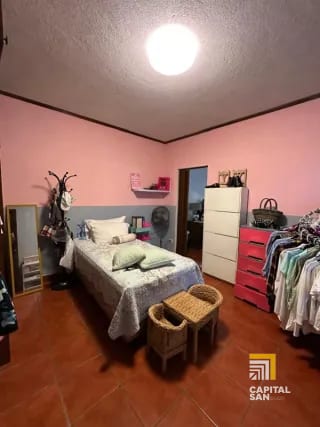 Casa en venta en zona 10 fuera de garita dentro de área residencial de 5 habitaciones — Casa en Venta en Zona 10, Guatemala, Ciudad — miniatura 3 de 16