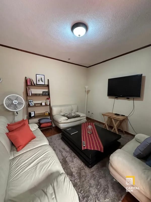 Casa en venta en zona 10 fuera de garita dentro de área residencial de 5 habitaciones — Casa en Venta en Zona 10, Guatemala, Ciudad — foto 5 de 16