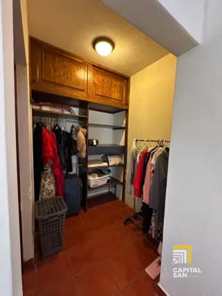 Casa en venta en zona 10 fuera de garita dentro de área residencial de 5 habitaciones — Casa en Venta en Zona 10, Guatemala, Ciudad — miniatura 6 de 16