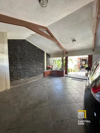 Casa en venta en zona 10 fuera de garita dentro de área residencial de 5 habitaciones — Casa en Venta en Zona 10, Guatemala, Ciudad — miniatura 9 de 16